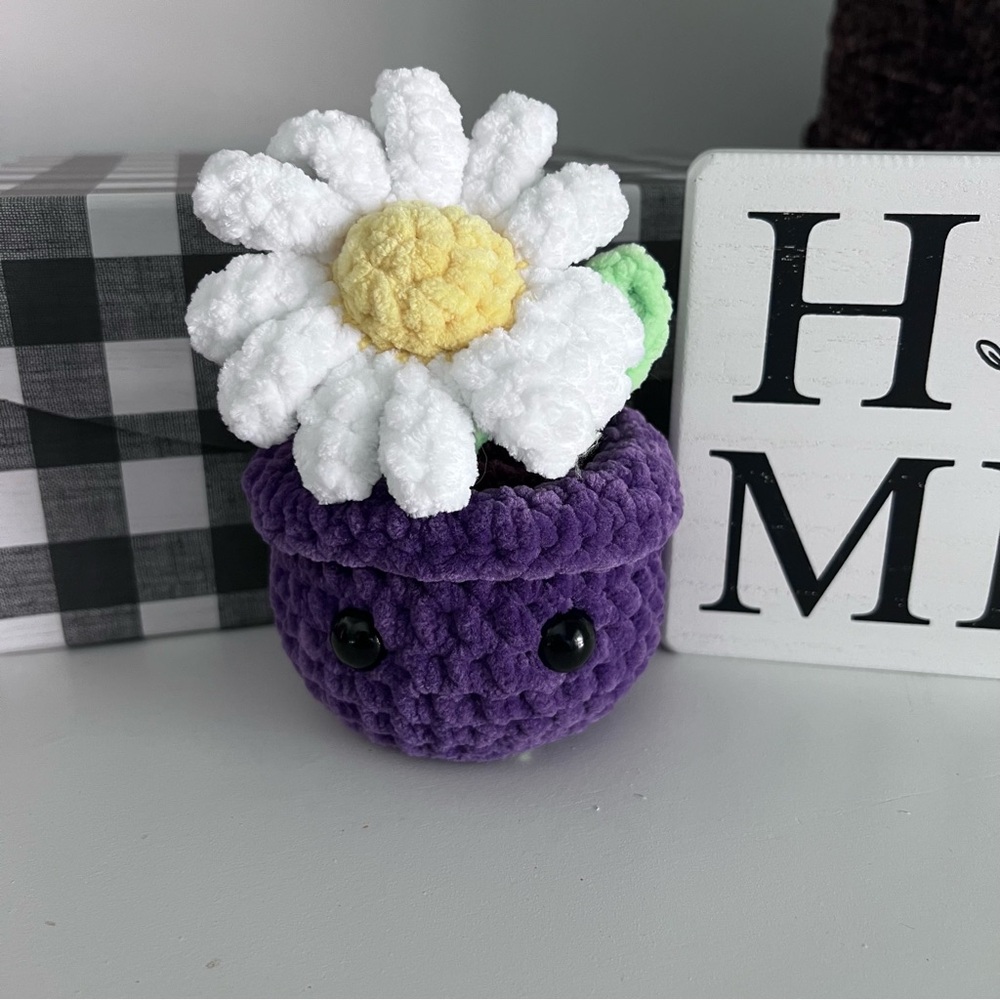 Crochet Purple Plush Flower Pot with Daisy by Petunias Plushie Patch